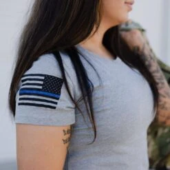 Women's Blue Line Flag T-Shirt - Dark Heather Gray
