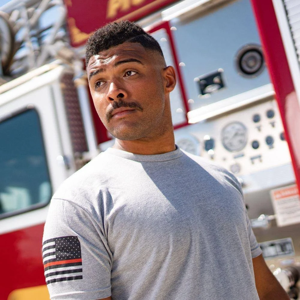 Red Line Flag T-Shirt - Dark Heather Grey - Image 3