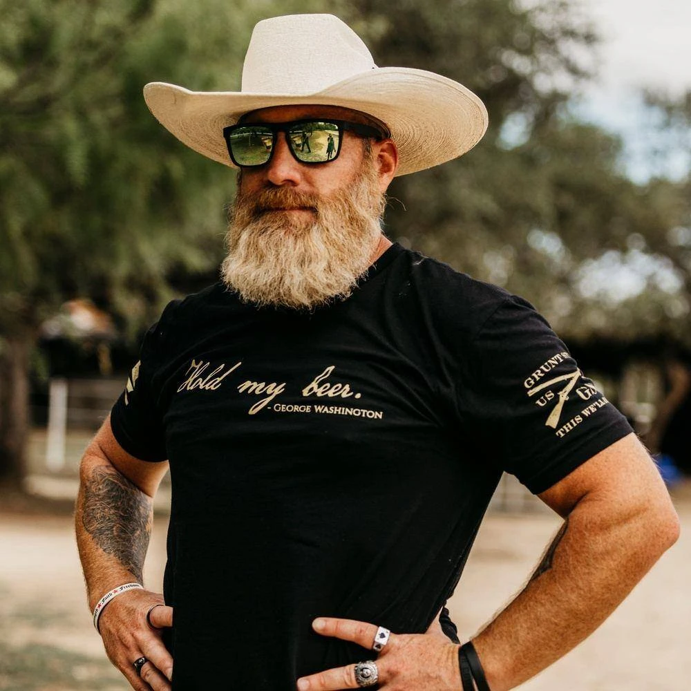 Hold My Beer T-Shirt - Black - Image 2