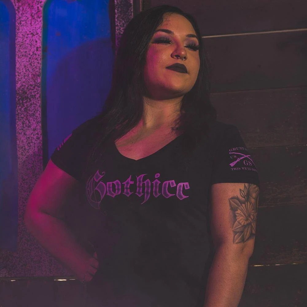 Women's Gothicc V-Neck T-Shirt - Black - Image 5