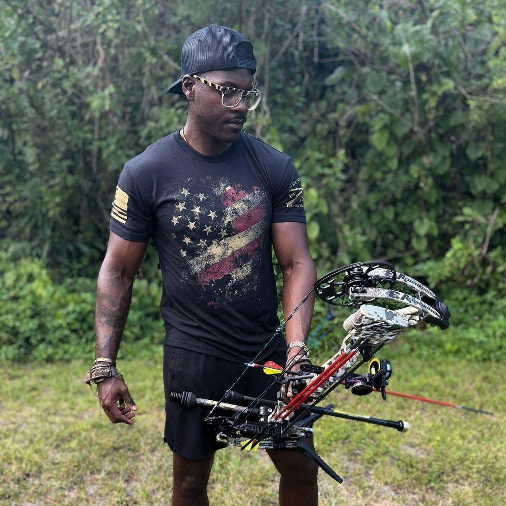 Worn Flag 2.0 T-Shirt - Black - Image 2